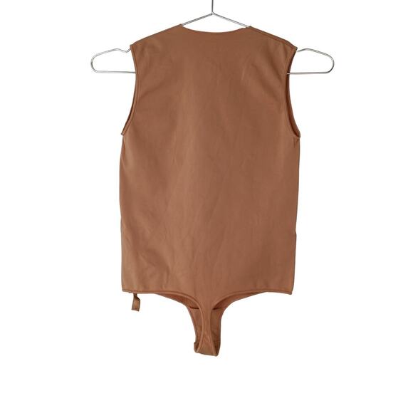 New without Tags SKIMS ESSENTIAL CREW NECK Thong SLEEVELESS BODYSUIT SZ S/M - Picture 2 of 5